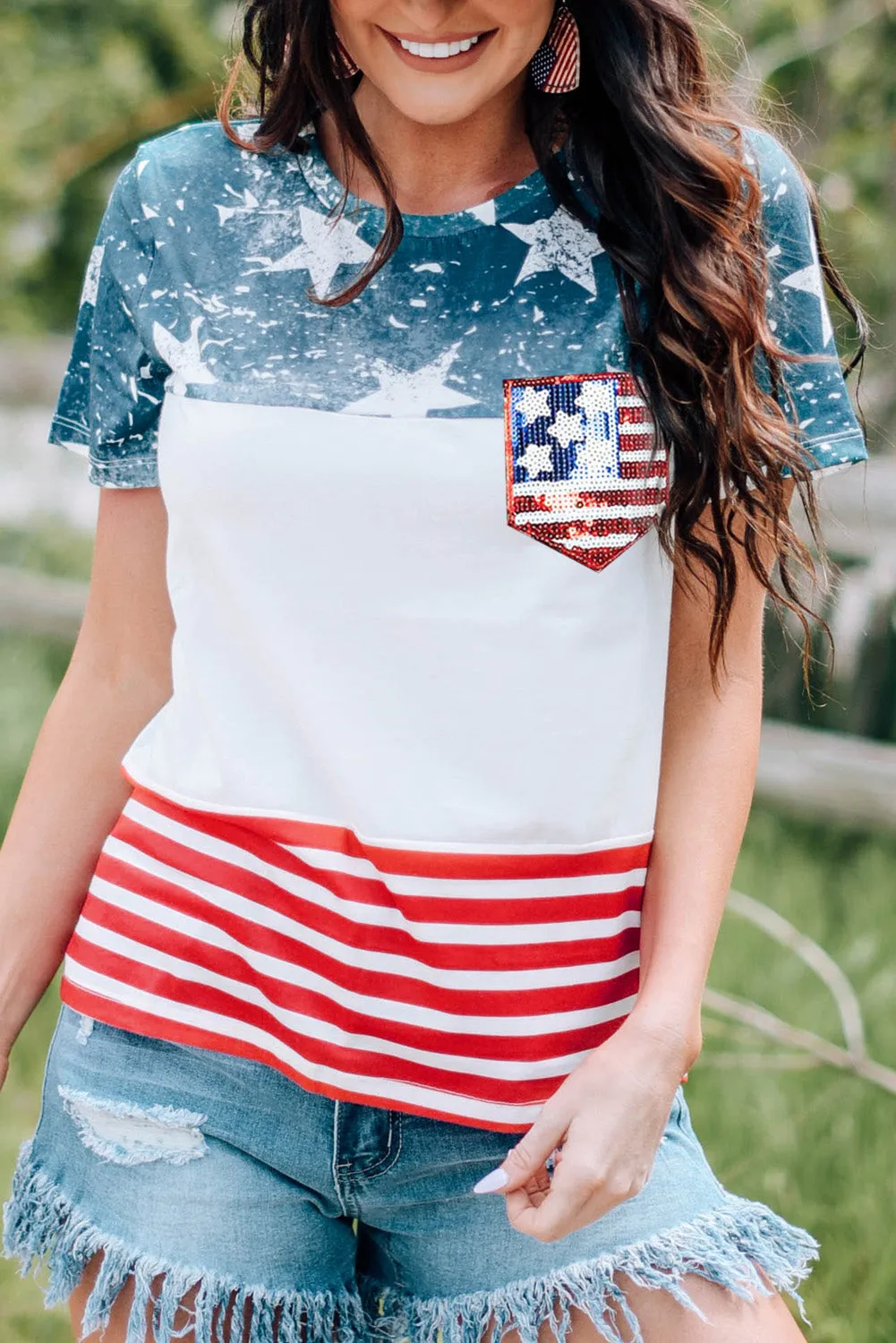 Celebrate Independence Day in Style with This US Flag Round Neck Short Sleeve T-Shirt - Perfect for Fourth of July and Showing Your American Pride