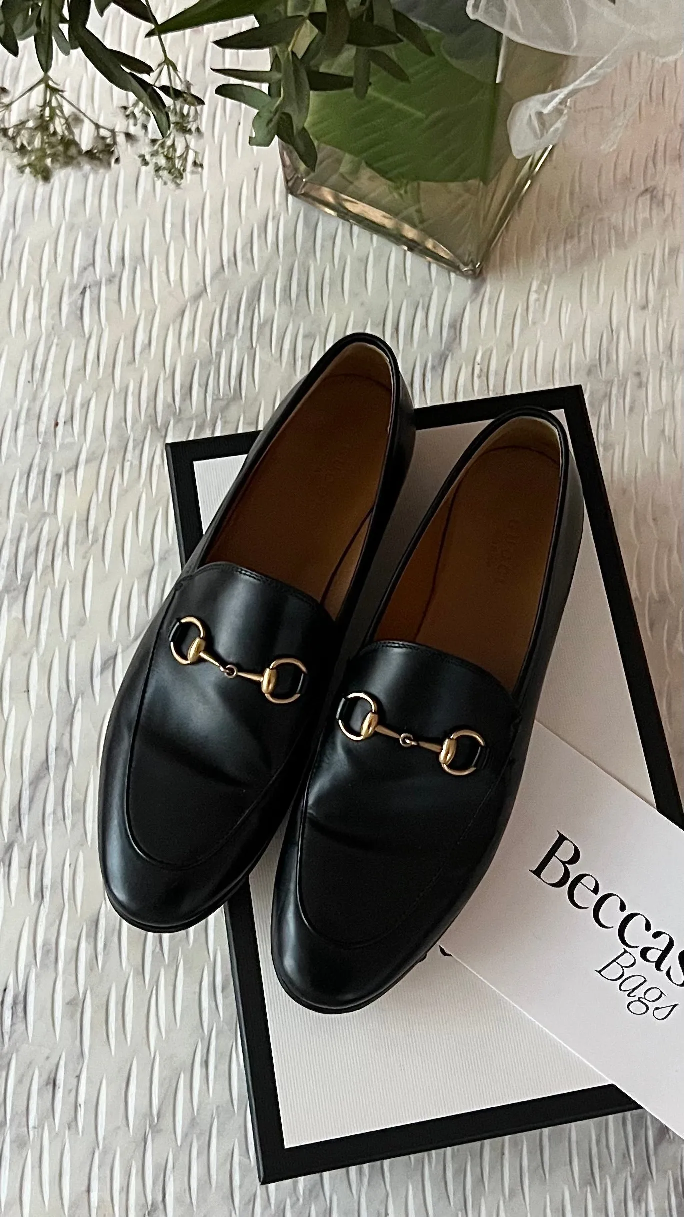 GUCCI Womens Leather Horsebit Loafers