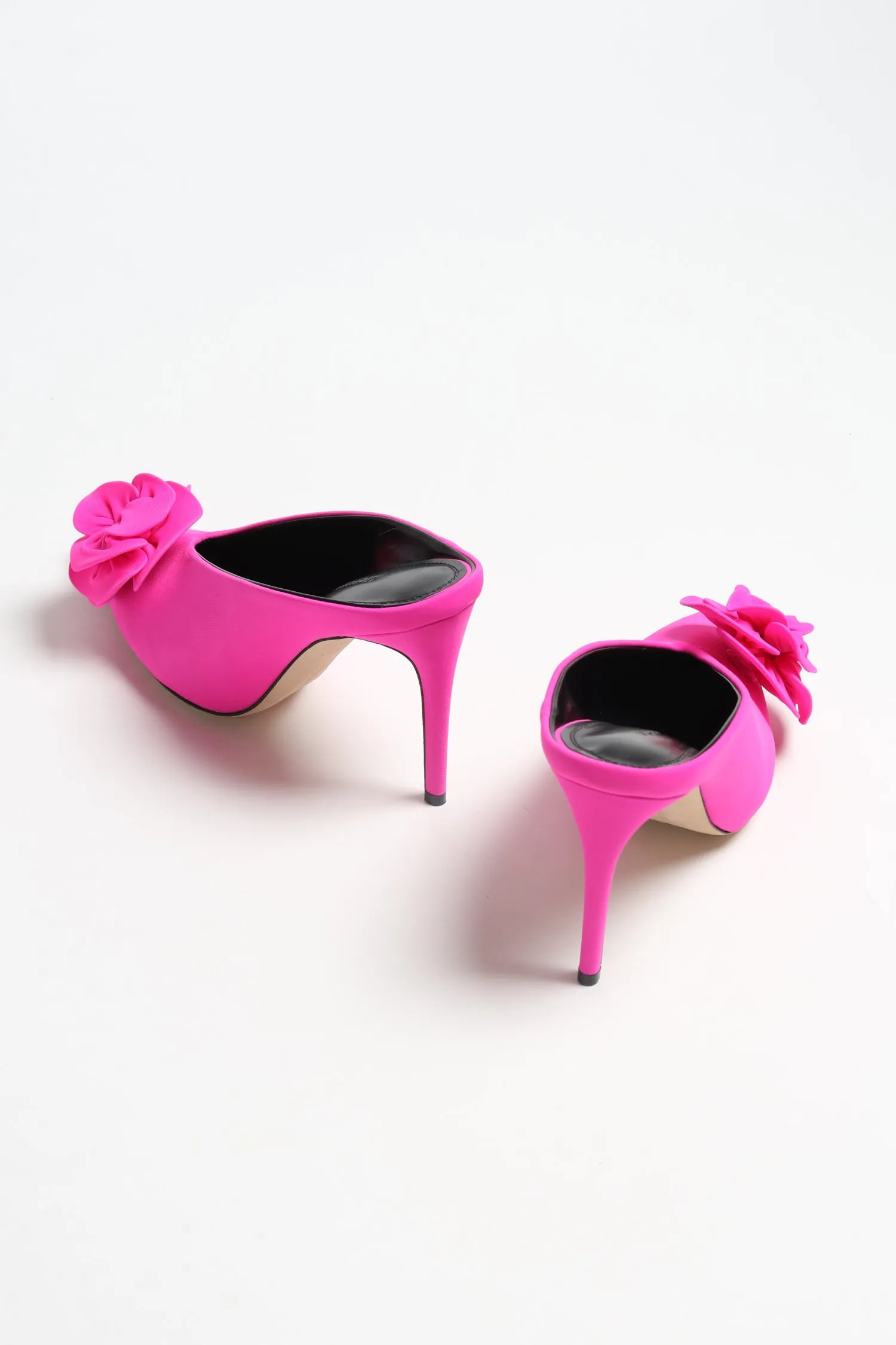 Heels Flower in Pop Pink