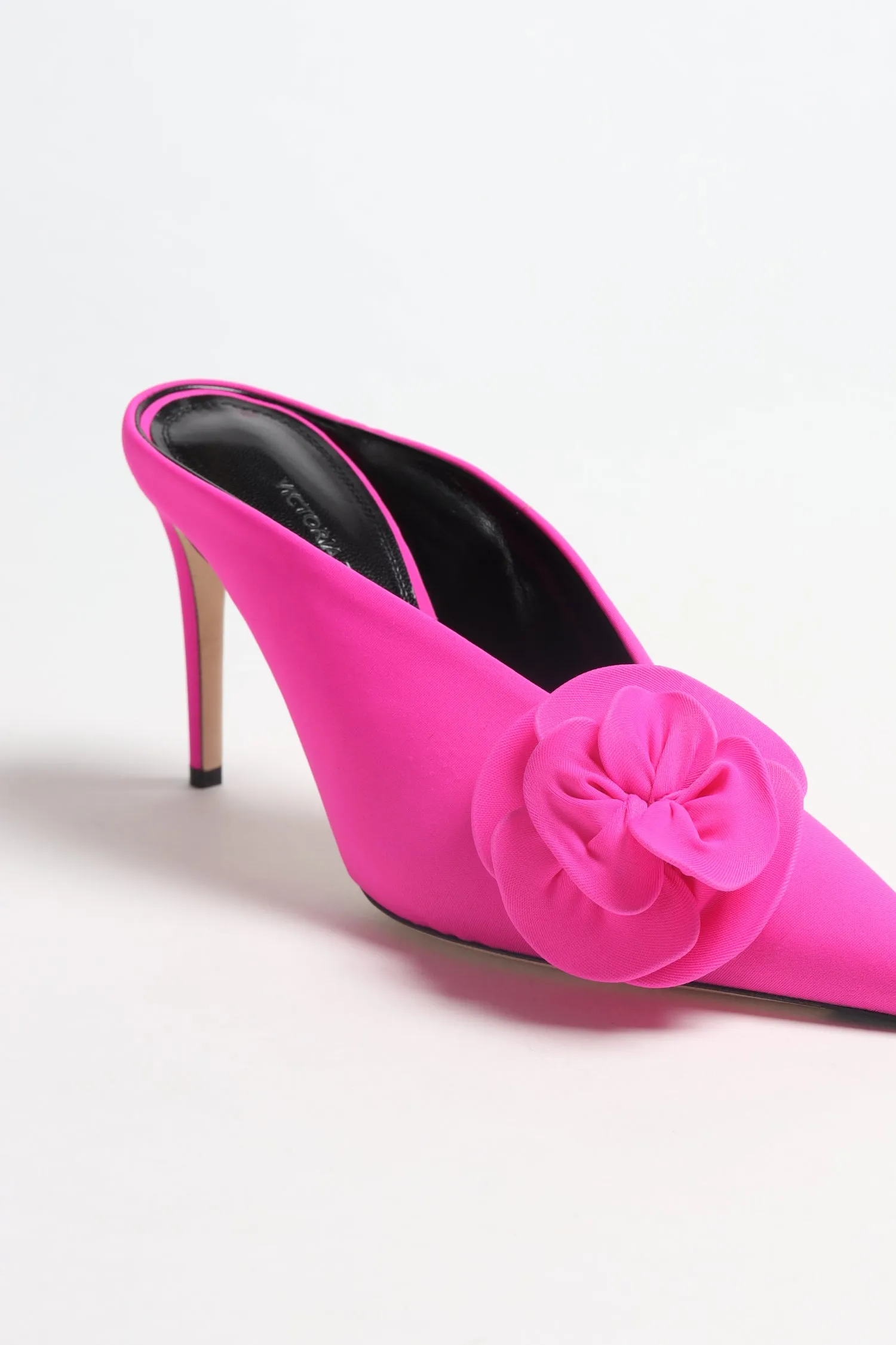 Heels Flower in Pop Pink