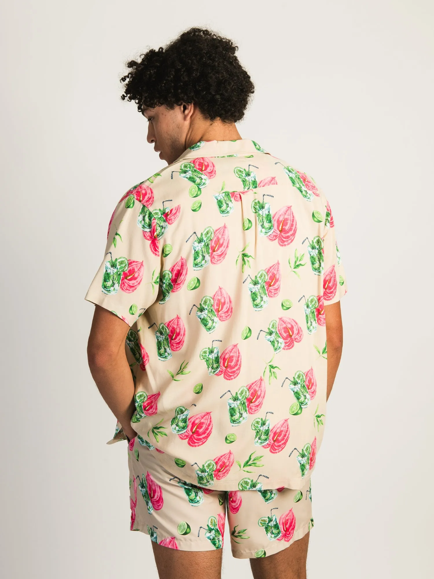 ISLAND HAZE FLORAL MARG WOVEN SHORT SLEEVE SHIRT