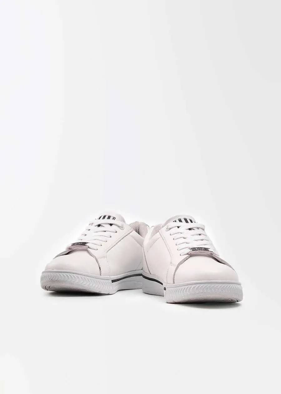 Supports Seconds sale: womens sneakers