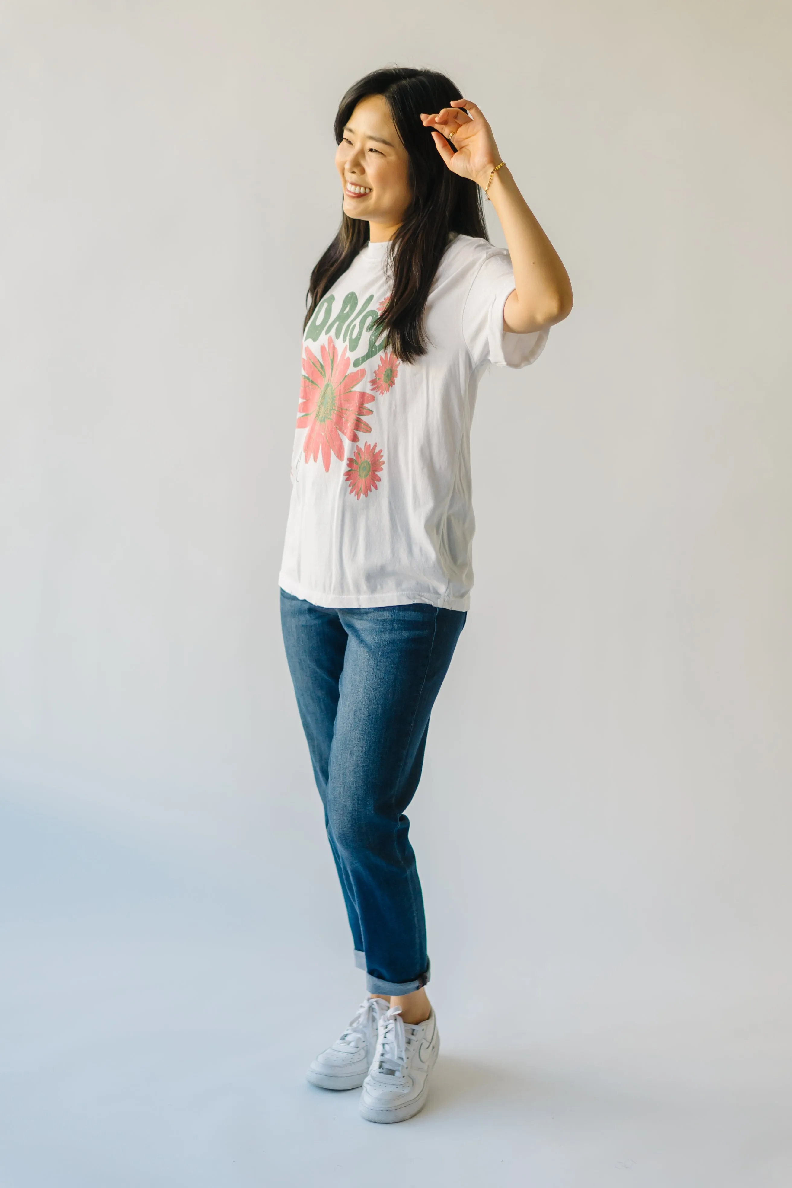 The April Daisy Tee in Vintage White