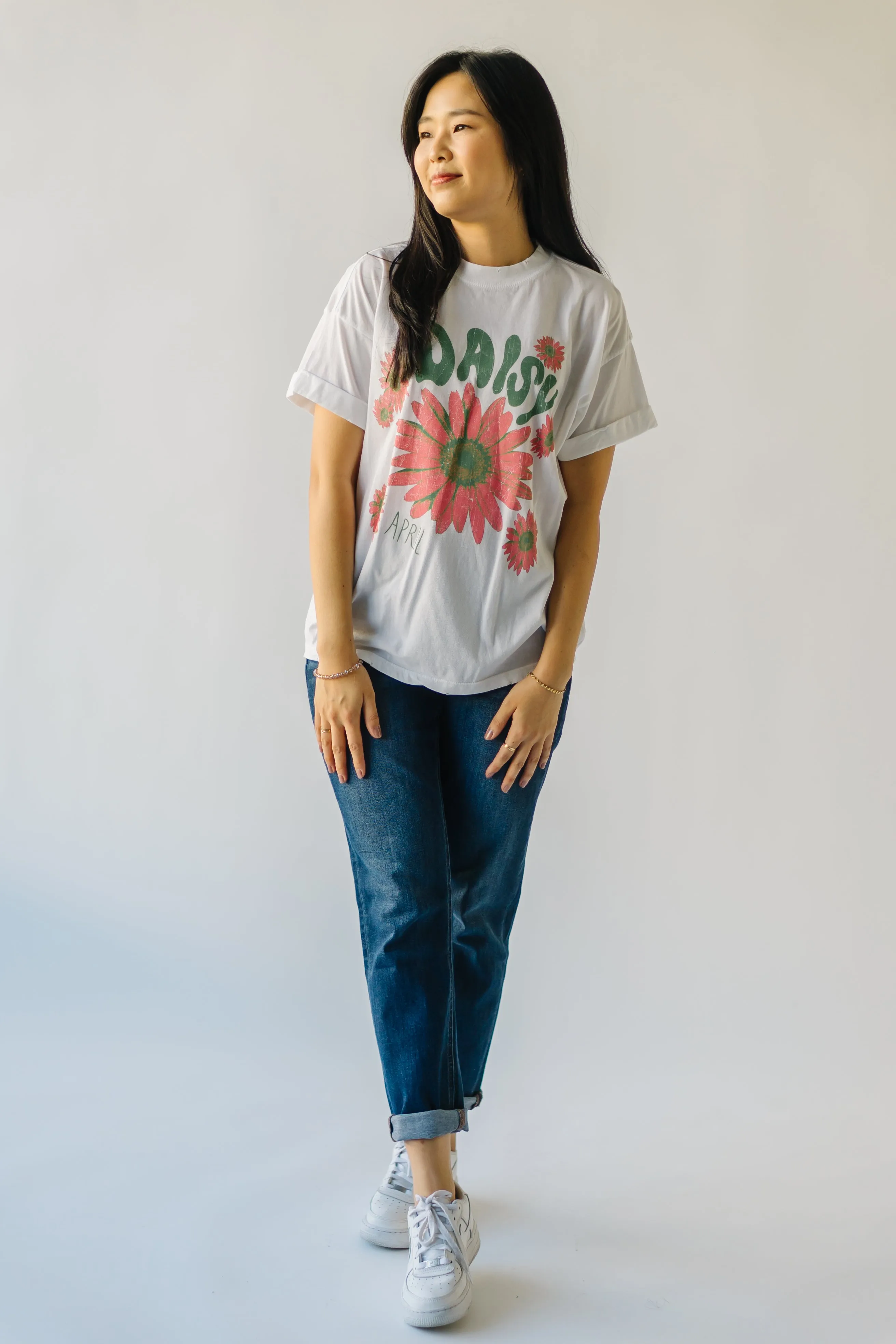 The April Daisy Tee in Vintage White