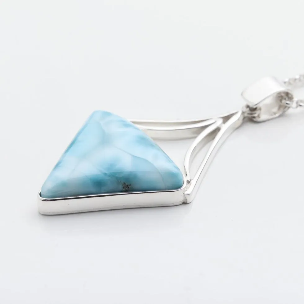 Triangle Pendant Lillian