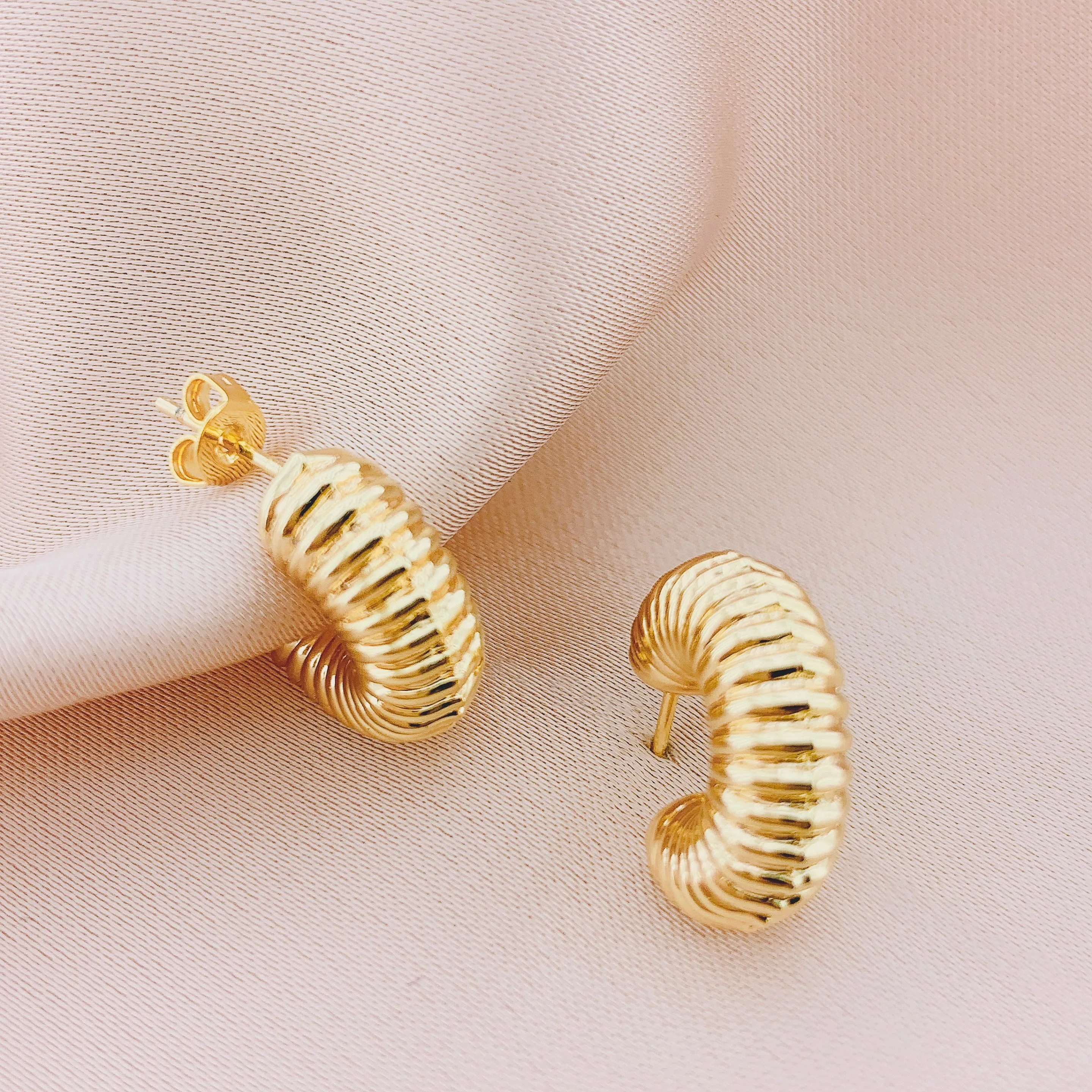 Women's Fashion Hllow Hoop Earring